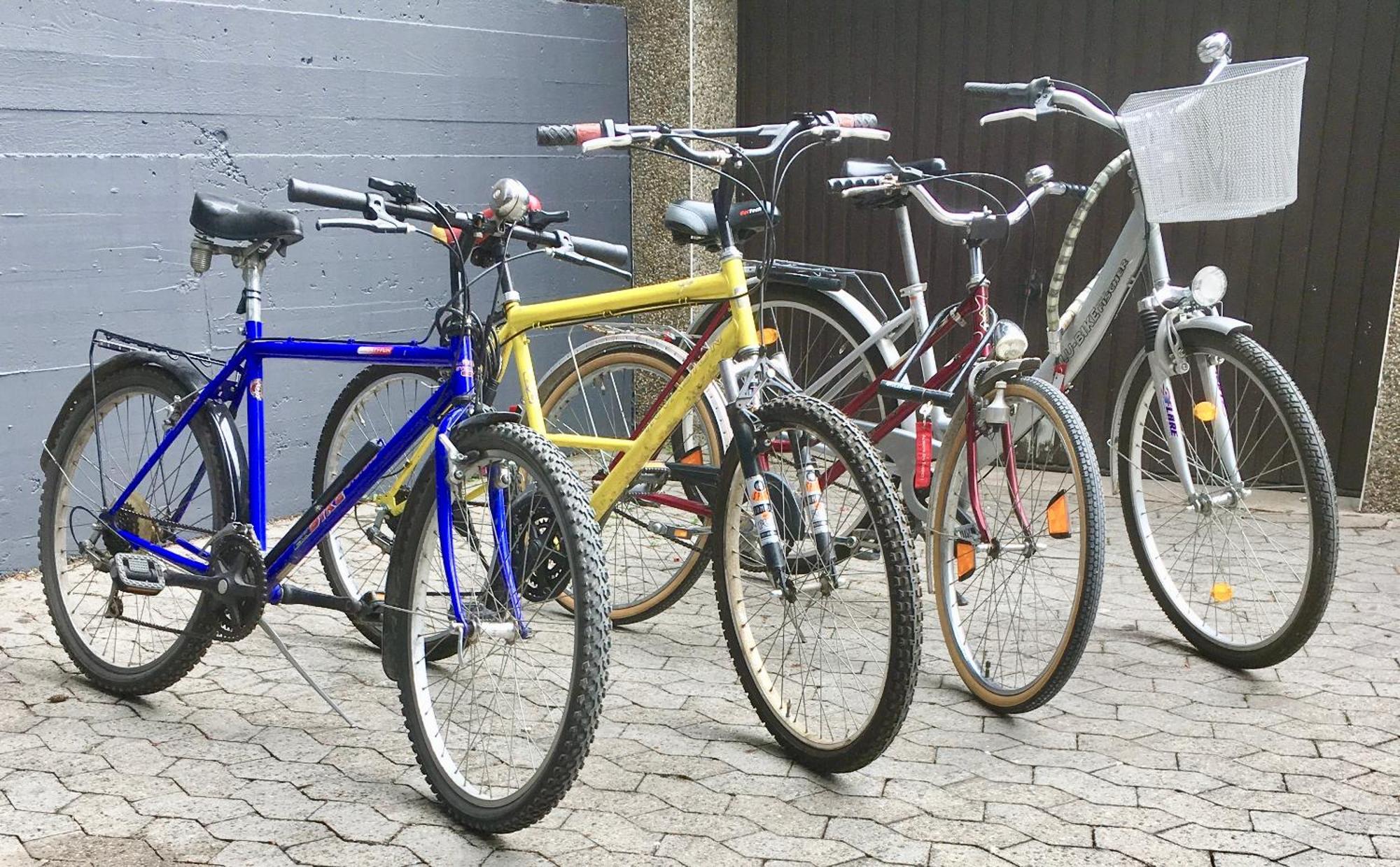Living At Saarpartments -Adults Only- 2 Bedroom, Netflix - Business & Holiday Apartments For Long- And Short Term Stay, 3 Min To Train Station, Secure E-Bike Parking! Саарбрюкен Екстериор снимка
